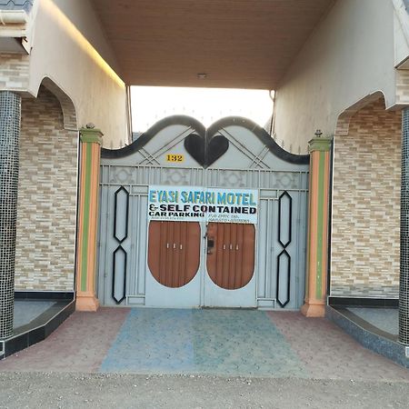 Lake Eyasi Safari Motel Mangola Exterior foto